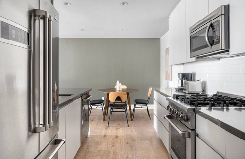 Sharon Heights Apartment | Ideal Menlo Park 1BR w/Gym & Spa, nr Farmer's Markets, by Blueground