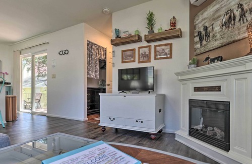 Prescott Cottage | Idyllic Prescott Cottage w/ Private Furnished Deck