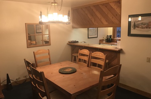 Truckee House | IMMACULATE 3BR SKI TOWNHOME INSIDE NORTHSTAR RESORT!