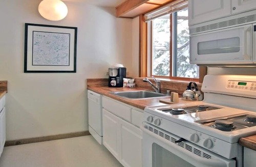 Truckee House | IMMACULATE 3BR SKI TOWNHOME INSIDE NORTHSTAR RESORT!
