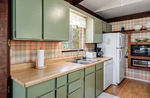 Groveland Villa | Impressive Villa with Ping Pong Table and Barbecue in Groveland, California