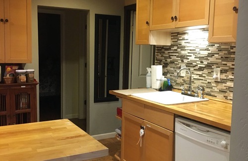 Truckee House | In Town Pet Friendly Truckee Home With Large Deck and Big Fenced Yard