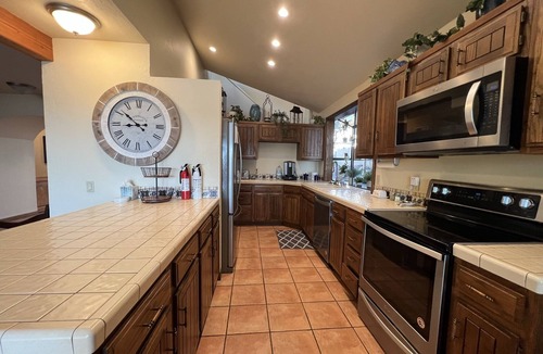 Oak Shores House | Incredible Views from Smith Point