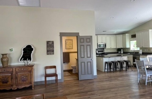 Via De Caballos House | Incredibly spacious Gathering place, Private Pickleball Court, Sleeps 14,