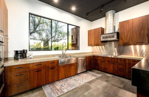 Desert View Village Villa | Indescribable Villa with Outstanding Interior and Exterior in Cave Creek, Arizona