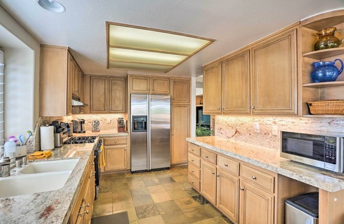 Indian Wells House | Indian Wells Oasis w/Pool: Walk to Tennis Garden!