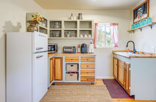 Yarnell Apartment | 'Inn the Boulders' Peaceful Yarnell Escape