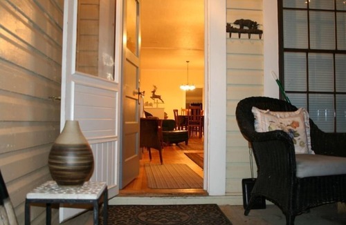McCloud House | Inn the Heart of McCloud ~