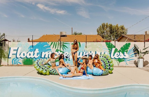 Alhambra House | INSTAGRAMABLE AZ retreat W pool, game room, BBQ, room for the whole crew & more!
