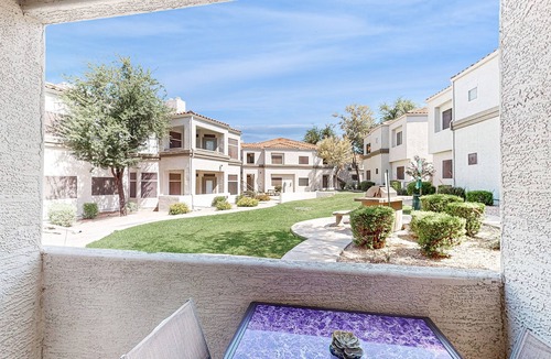 Central Scottsdale Condo | Inviting Condo w/a Shared, Heated Pool, Hot Tub, Fitness Room & Sauna