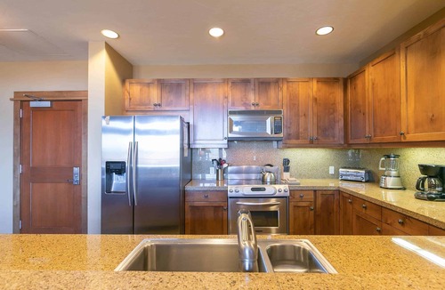 Truckee Condo | Iron Horse Lodge North 307 - Top Floor Residence