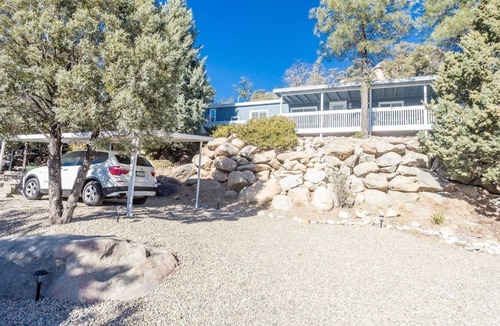 Prescott Cottage | Iron Springs Cottage Perfect Boulder Retreat ! 2 Bedrooms, 1 Bath, Sleeps 4