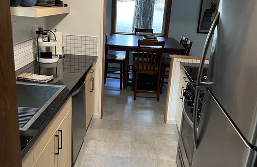 Incline Village Cottage | J-1 friendly housing- Cozy Tahoe Cottage