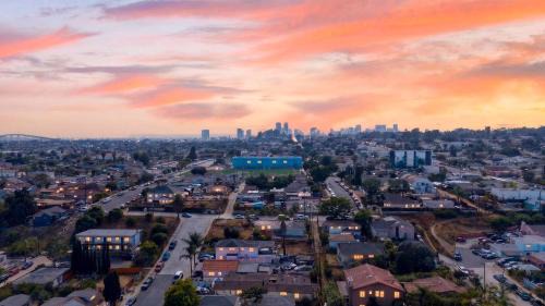 Stockton House | J Street by AvantStay