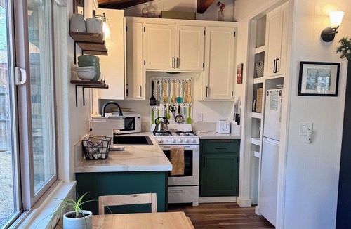 Big Bear Cabin | Jackalope Hideout: Dog-Friendly Cabin with Fireplace, Fenced Yard and Fire Pit