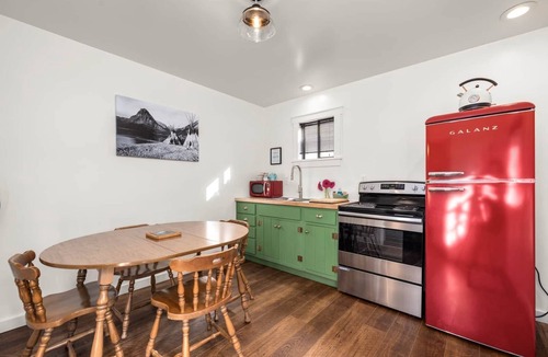 East Glacier Park Village House | Jacobson's Cottages Cabin #8