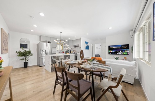 Mayflower Village House | Jie’s new Living Relaxing 3BR Home Big front lawn