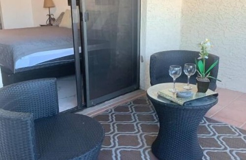 Inner Circle Condo | JULIE'S PLACE