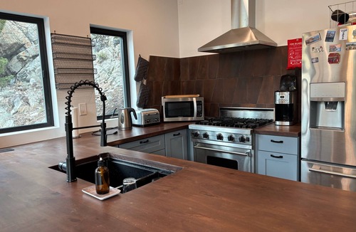 June Lake Apartment | Just built in 2024! Top floor 2 bed 1.5 bath APT in beautiful June Lake!