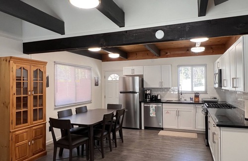 North Upper Truckee Ski Chalet | Just Remodeled Mountain View Chalet Near Heavenly and Lake