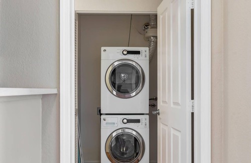 Downtown San Jose Apartment | Kasa | Inviting 1 BD + Self Check-In | San Jose