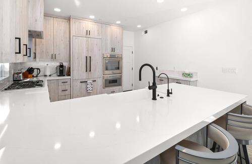 Leucadia House | KBM Resorts | 30 Day Rental | 4 Bed/3.5 Bath Luxury Home | Hot Tub, BBQ | San Diego Getaway | HMS-606
