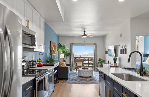 Desert View Village Condo | Kierland Area | Sun-Kissed Stay | Pool & Hot Tub