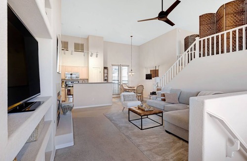 Kierland Condo | Kierland Greens l Gated Community l Pool l Hot Tub l Gym