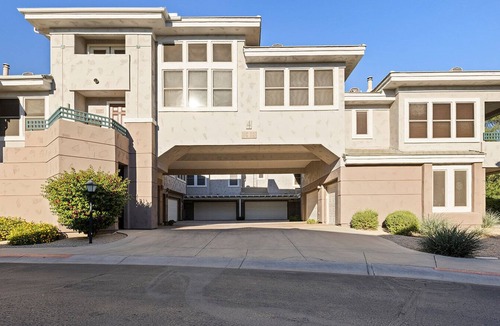 Kierland Condo | Kierland/Scottsdale 2BR Gated, Pool, Spa, 2 car Garage, Universal EV charger