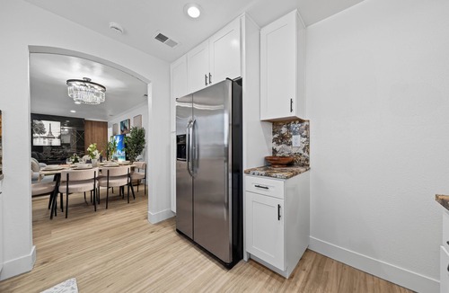 El Cajon House | King Bed, 80"TV, Gated Yard, Ranch, 4BR - 2Bth