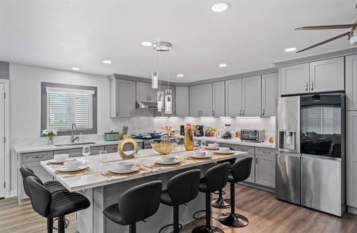 Mira Mesa House | King Bed, Gated Yard, Parking, Ranch, 4BR/3Bth