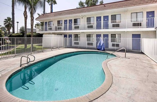 Fresno Apartment | King Bed|Mobil|Nsmk|Micfridg