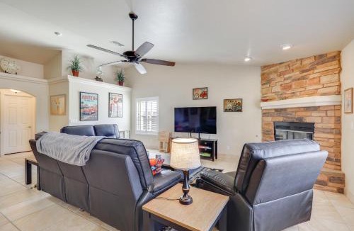 Kingman House | Kingman Retreat w/Mtn View, Putting Green & Games