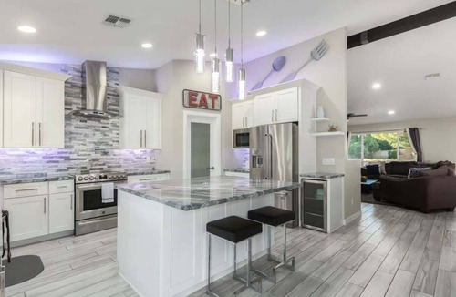 Summit Ridge House | "Kings" Modern Retreat | Heated Pool & Fire Pit