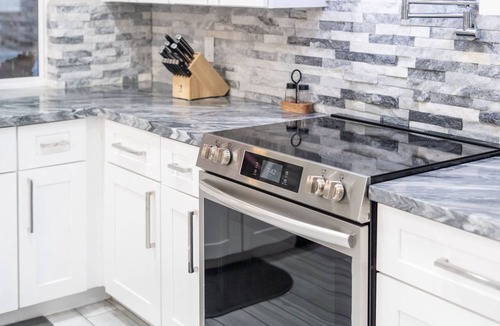 Summit Ridge House | "Kings" Modern Retreat | Heated Pool & Fire Pit