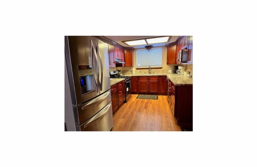 Kingswood Estates House | Kingswood West, 5mi Northstar,18mi Palisades , Near lake