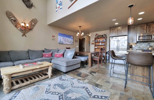 Kirkwood Cabin | Kirkwood Mountainside Cabin w/Views, Walk to Lifts