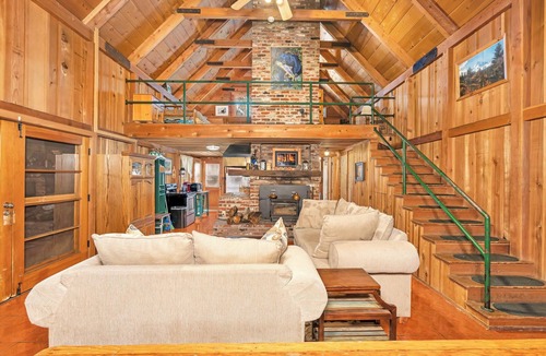 West Village Cabin | Knotty Pine Cabin Near Shaver Lake Sleeps 7