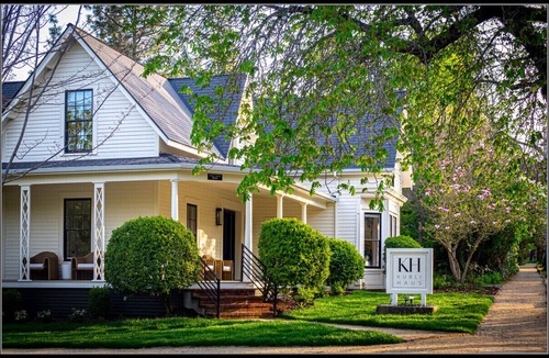 Jacksonville House | Kubli Haus - Suite #1 ~ Luxury, Style & Location, 1 block to Britt