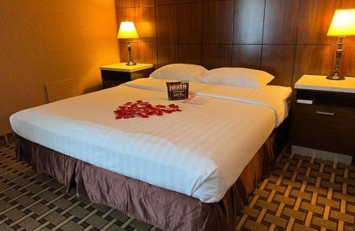 Rancho Dominguez Hotel | LA Crystal Hotel -Los Angeles-Long Beach Area