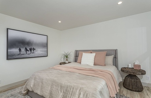 Country Club House | La Jolla 3-Bedroom Home with Breathtaking Views
