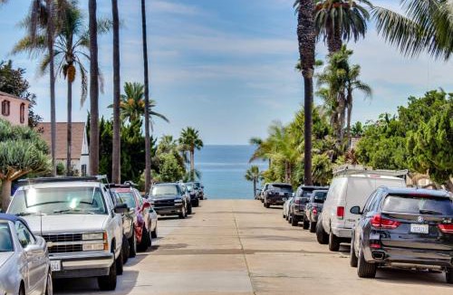 Beach Barber Tract House | La Jolla Cottage