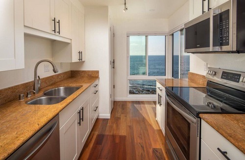 Village of La Jolla Condo | La Jolla Penthouse | Oceanfront Living & Sunsets