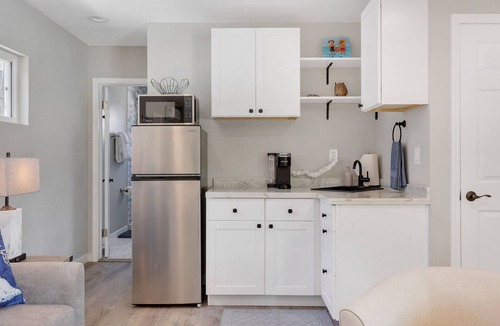 La Jolla Shores Apartment | La Jolla Shores Beach Bungalow w/Balcony, 2 Units in 1 & Steps from the Beach!
