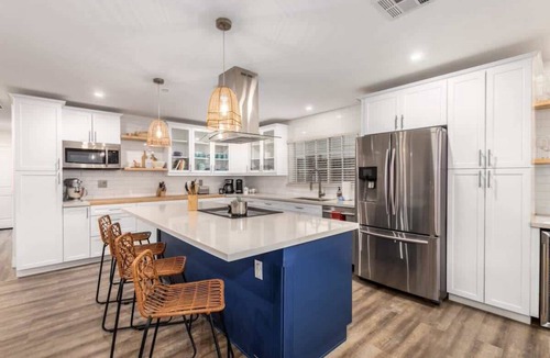 Scottsdale Estates Nine House | La Palma 4BR w/Hot Tub, BBQ & Fire Pit