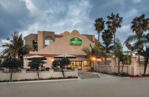 Carlsbad Hotel | La Quinta by Wyndham Carlsbad - Legoland Area