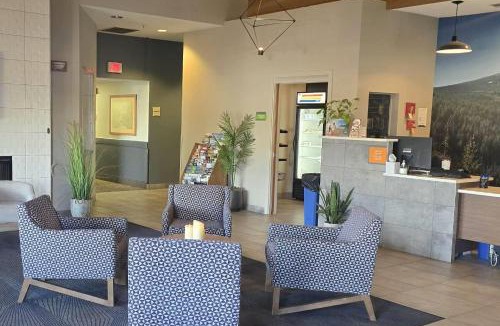 Old Farm District Hotel | La Quinta Inn by Wyndham Bend