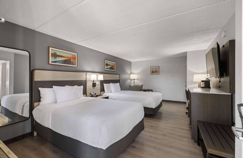 Stockton Hotel | La Quinta Inn by Wyndham Stockton