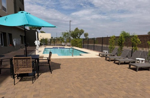Maryvale Hotel | La Quinta Inn & Suites by Wyndham Phoenix West Glendale