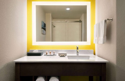 Clovis Hotel | La Quinta Inn & Suites by Wyndham Clovis CA